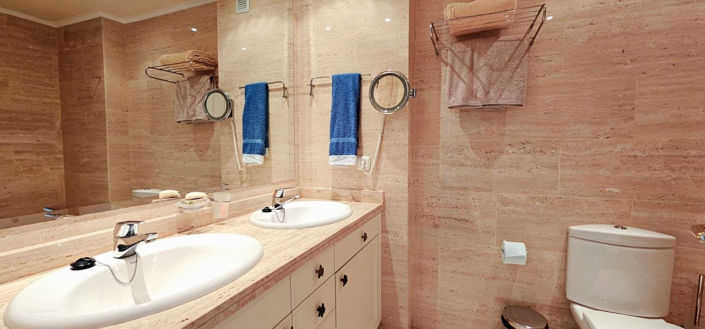 Image No.13-2 Bed Property for sale