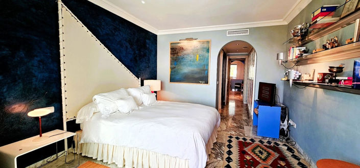 Image No.15-2 Bed Property for sale