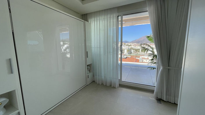 Image No.15-1 Bed Property for sale