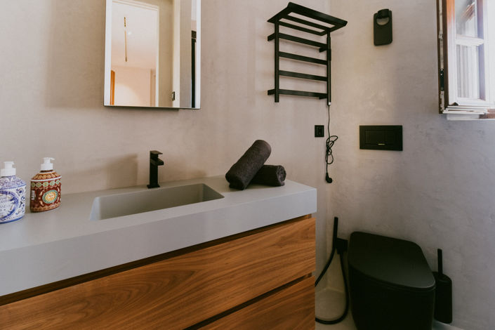 Image No.23-3 Bed Property for sale