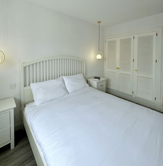 Image No.8-5 Bed Property for sale