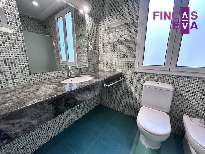 Image No.33-Propriété de 3 chambres à vendre à Barcelona