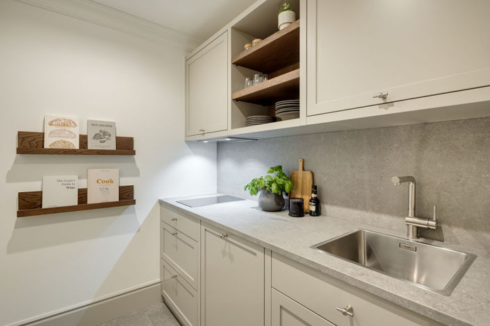 Image No.11-5 Bed Property for sale