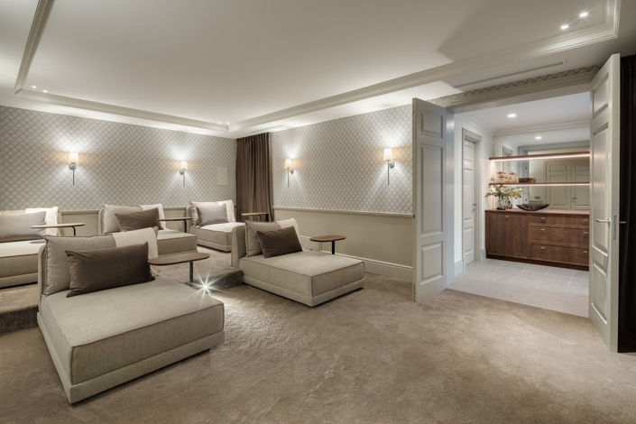 Image No.20-5 Bed Property for sale