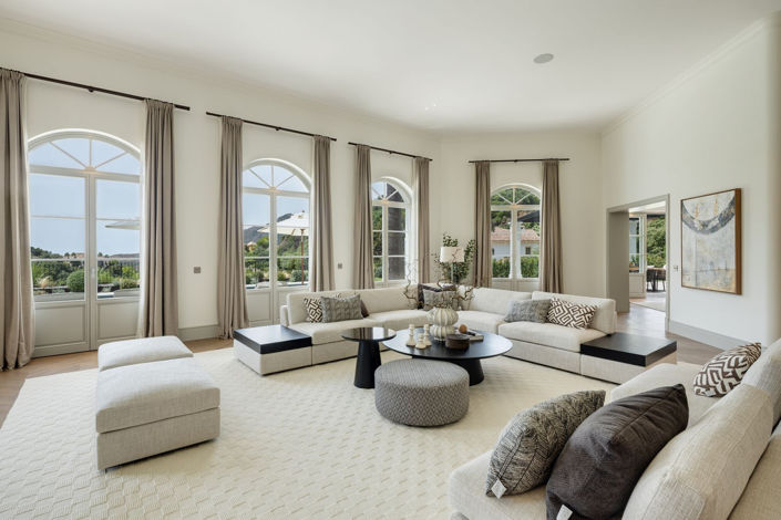 Image No.26-5 Bed Property for sale