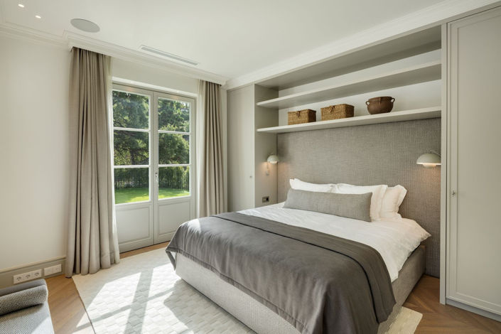 Image No.4-5 Bed Property for sale