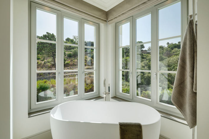 Image No.7-5 Bed Property for sale