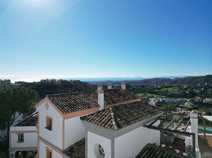 Image No.26-3 Bed Property for sale