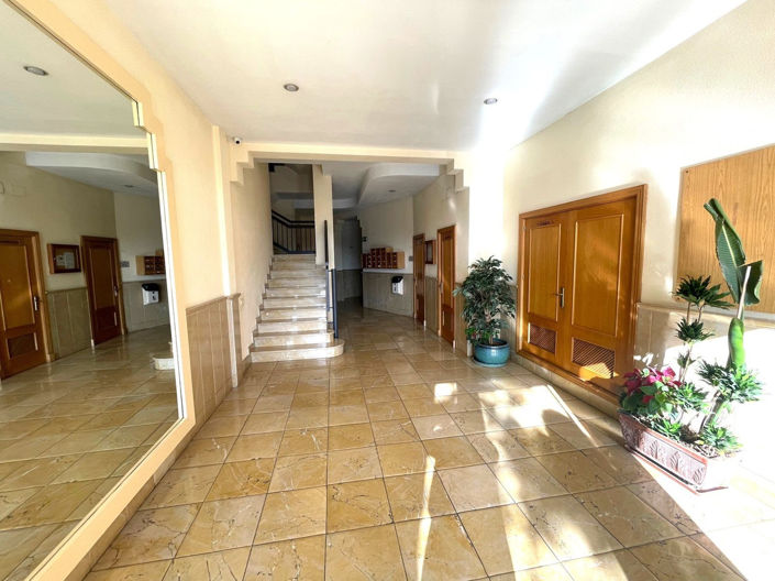 Image No.18-3 Bed Property for sale