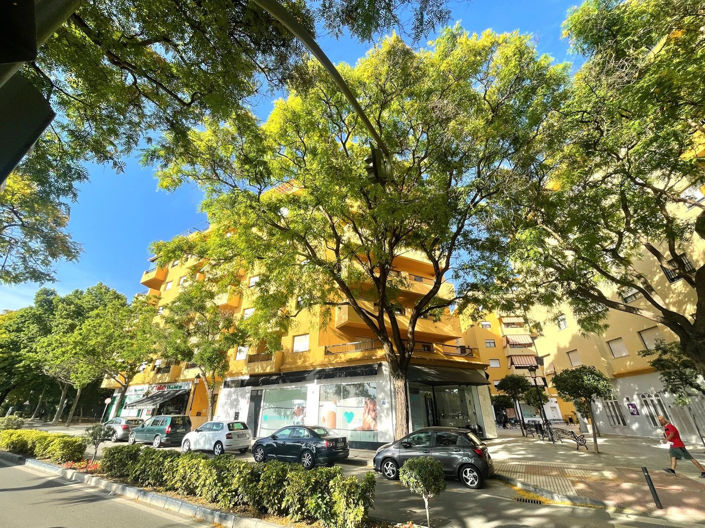 Image No.22-3 Bed Property for sale
