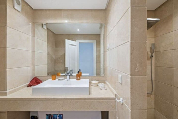 Image No.40-Propriété de 4 chambres à vendre à Estepona