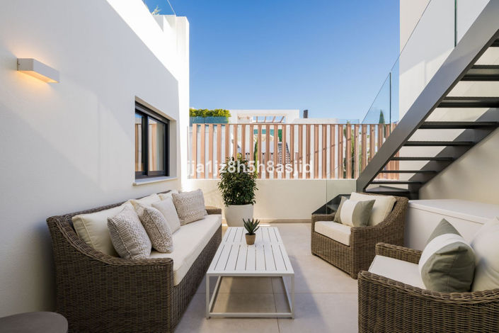 Image No.13-4 Bed Property for sale