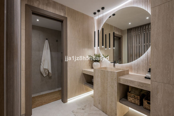 Image No.29-4 Bed Property for sale