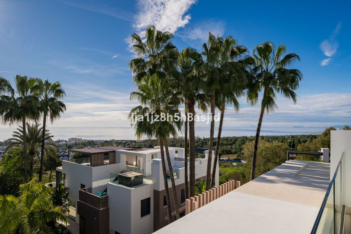 Image No.3-4 Bed Property for sale
