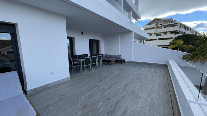 Image No.15-2 Bed Property for sale