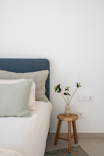 Image No.22-3 Bed Property for sale