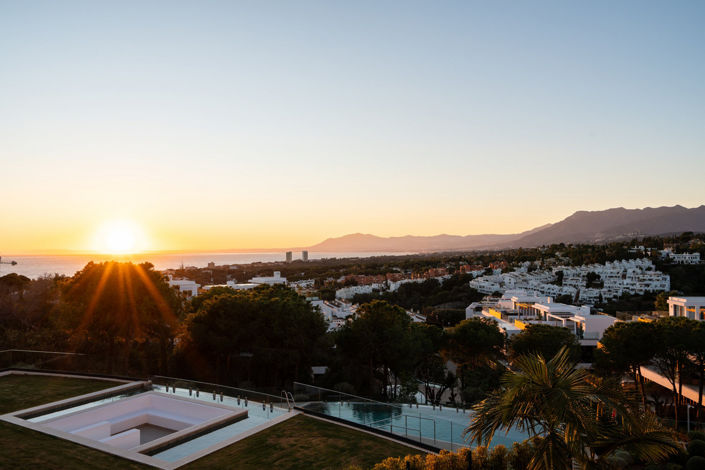 Image No.27-3 Bed Property for sale