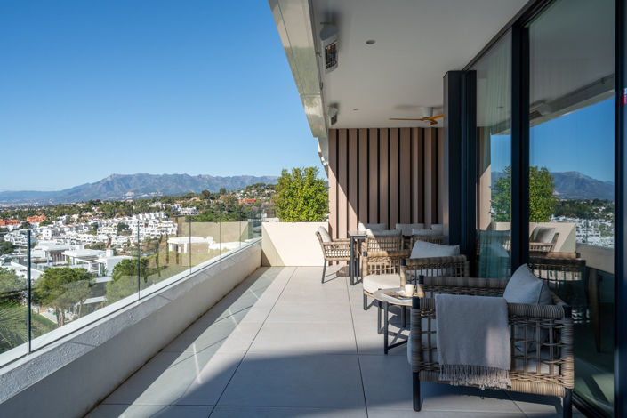 Image No.6-3 Bed Property for sale