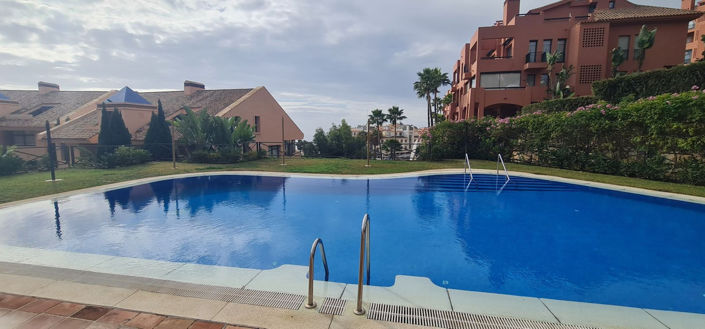 Image No.26-3 Bed Property for sale