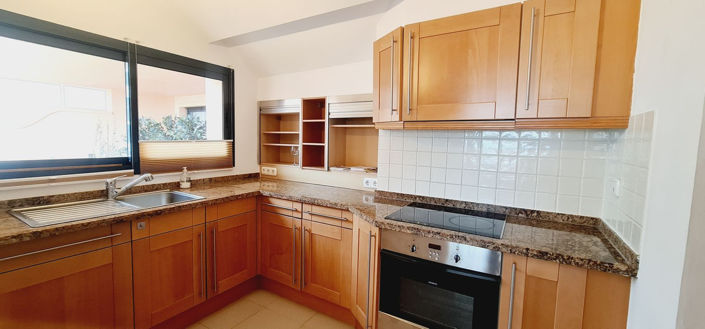 Image No.5-3 Bed Property for sale