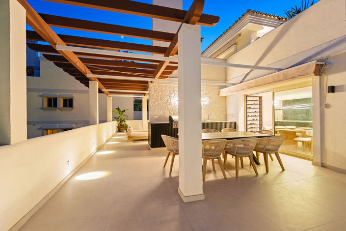 Image No.37-3 Bed Property for sale