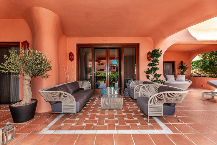 Image No.15-3 Bed Property for sale