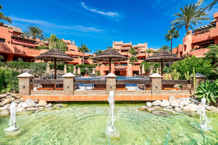 Image No.17-3 Bed Property for sale