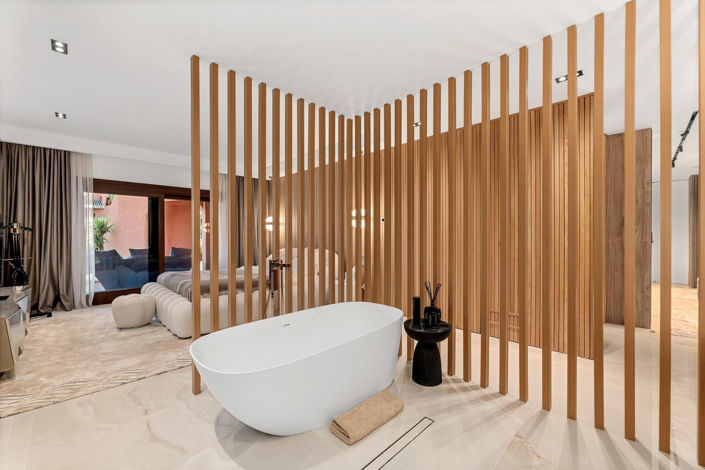 Image No.21-3 Bed Property for sale