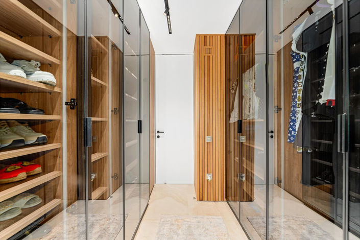 Image No.23-3 Bed Property for sale