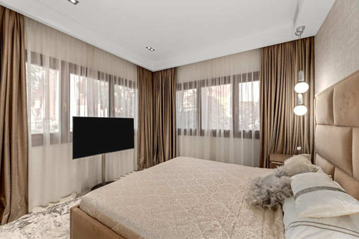 Image No.25-3 Bed Property for sale