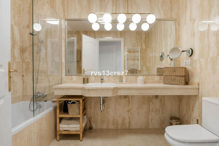 Image No.15-3 Bed Property for sale