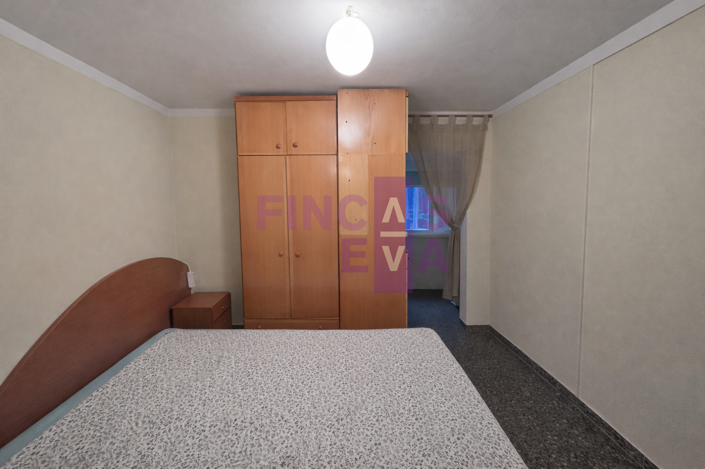 Image No.17-4 Bed Property for sale