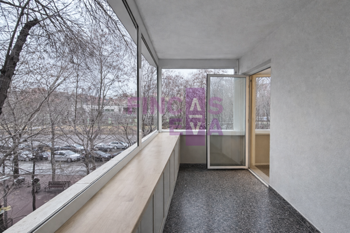 Image No.19-4 Bed Property for sale