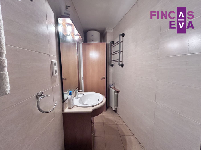 Image No.24-4 Bed Property for sale