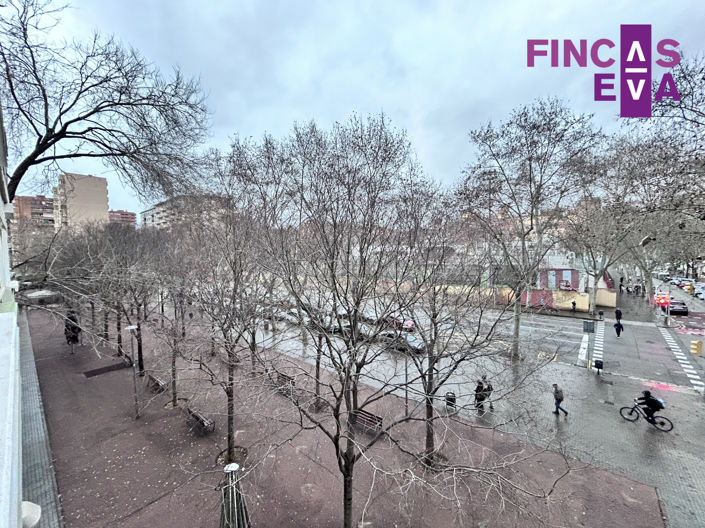 Image No.33-4 Bed Property for sale