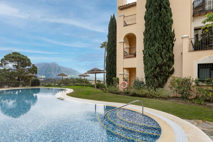 Image No.43-2 Bed Property for sale