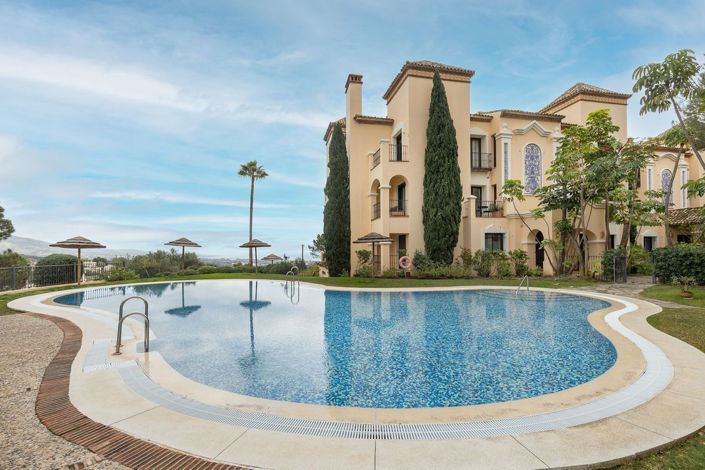 Image No.44-2 Bed Property for sale