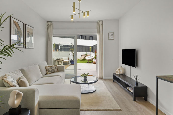 Image No.34-2 Bed Property for sale