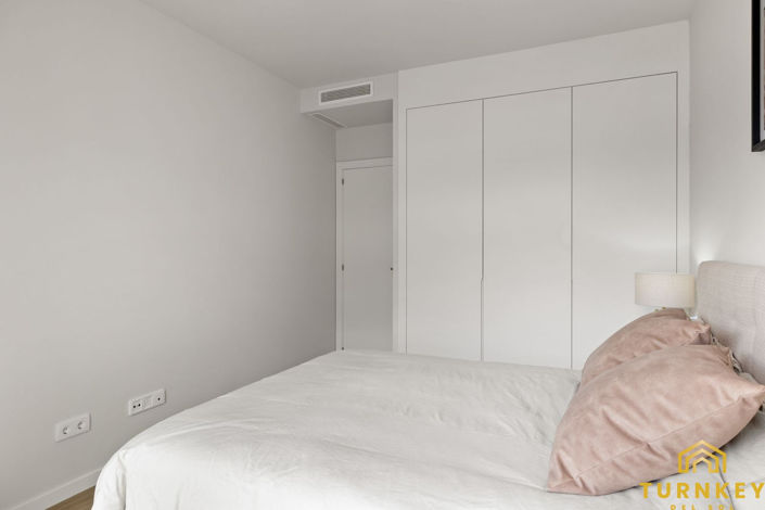 Image No.42-2 Bed Property for sale