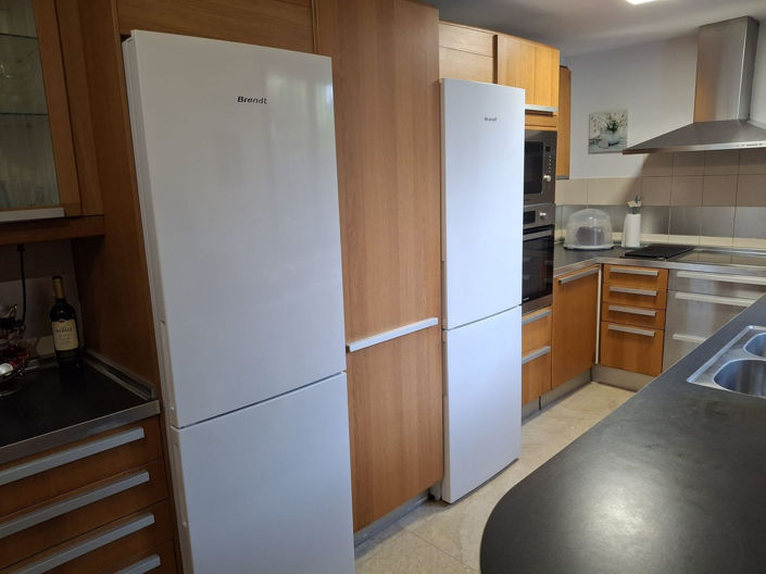 Image No.12-2 Bed Property for sale