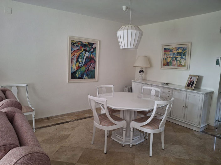 Image No.14-2 Bed Property for sale