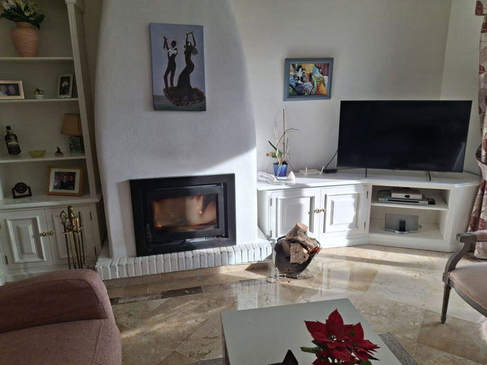 Image No.5-2 Bed Property for sale