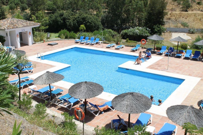 Image No.10-3 Bed Property for sale