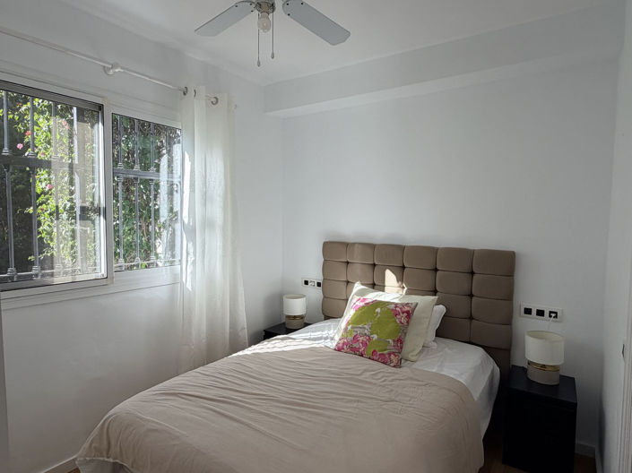 Image No.13-2 Bed Property for sale