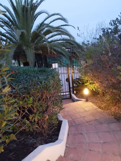 Image No.28-2 Bed Property for sale