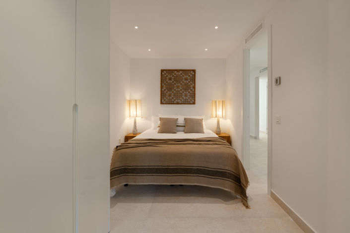 Image No.39-3 Bed Property for sale