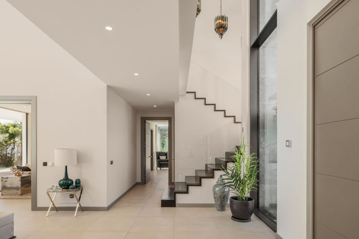 Image No.19-5 Bed Property for sale