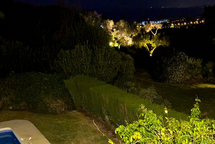 Image No.27-7 Bed Property for sale