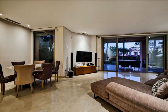 Image No.24-2 Bed Property for sale