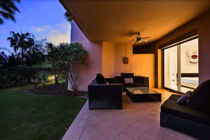 Image No.25-2 Bed Property for sale